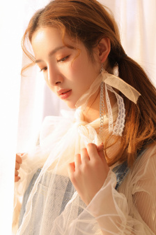 亚洲XXX午休国产熟女屁屁手